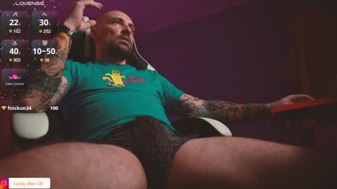 Snapshot of golden_alex chatting on 01.23.25 Alex online show from 01.23.25