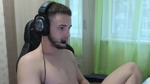 Golden boyyy21 online show from 11.26.25