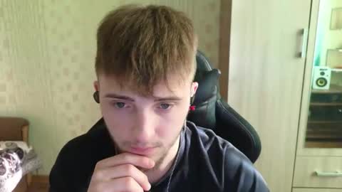 Golden boyyy21 online show from 03.30.26