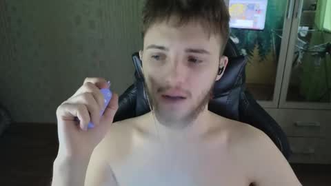 Golden boyyy21 online show from 04.26.26