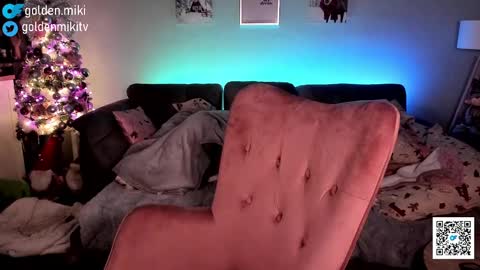 Shy in the streets but a freak in the sheets online show from 12.29.24