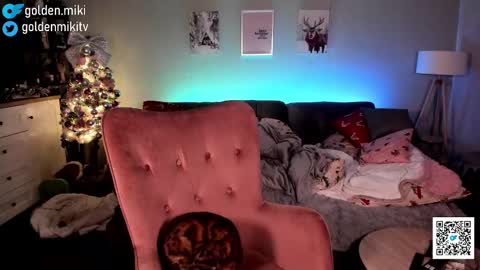 Shy in the streets but a freak in the sheets online show from 12.30.24