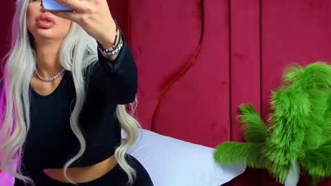 GoldenAmberX online show from 02.28.25