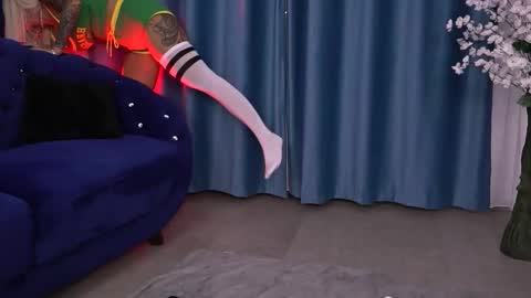 GoldenAmberX online show from 10.18.25