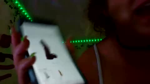 Snapshot of goldendelicious577600 chatting on 06.05.26 XxPretentious PeachxX online show from 06.05.26