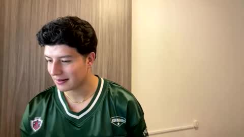 goldenknight33 online show from 10.10.25