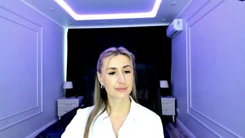 Olivia online show from 02.02.25