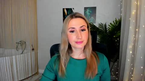 Olivia online show from 03.05.25