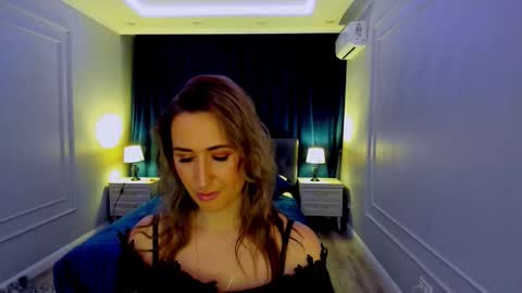 Olivia online show from 11.25.25