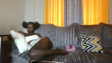 Snapshot of goldiecandy chatting on 02.11.26 goldiecandy online show from 02.11.26