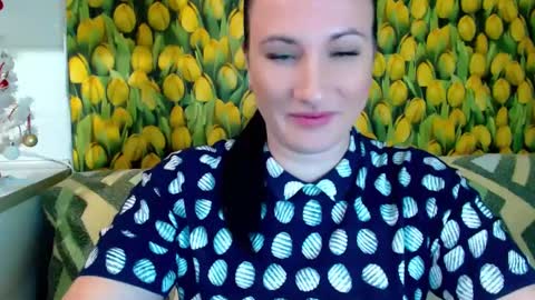 goldmoonn online show from 12.13.24