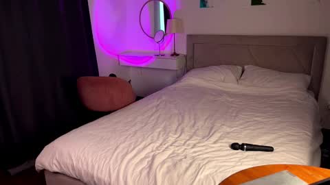 Dee online show from 11.12.25