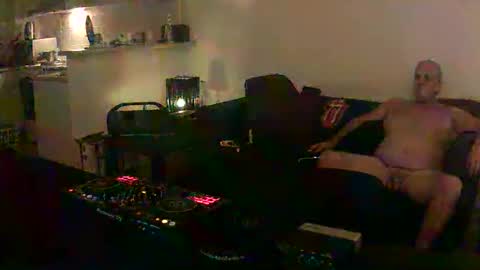 goldyguy011 online show from 05.17.26