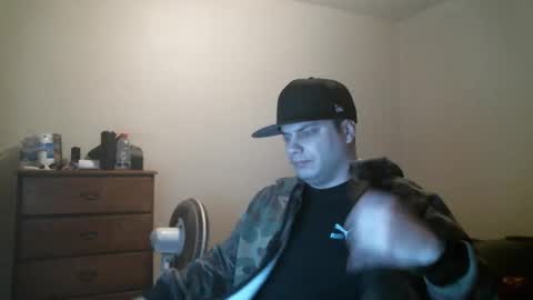 Snapshot of goleafzgo chatting on 03.01.25 goleafzgo online show from 03.01.25