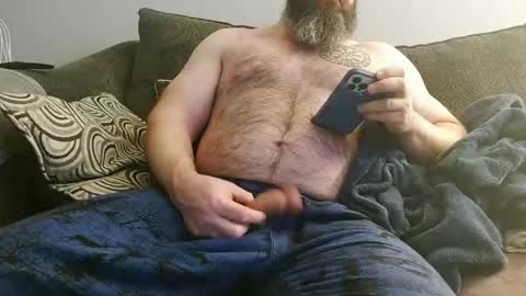 Snapshot of golgara chatting on 01.22.25 Golgara online show from 01.22.25