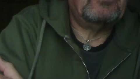 Snapshot of gomezzandthing chatting on 11.19.25 Gomez Addams online show from 11.19.25