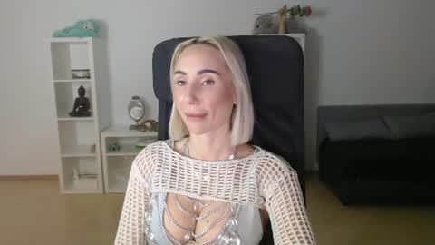 Snapshot of goodblondeno chatting on 07.02.26 Natalie online show from 07.02.26
