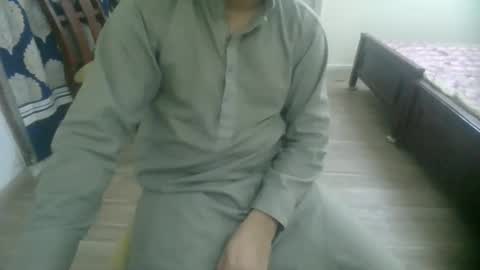 Snapshot of goodfucker3252 chatting on 12.30.24 Arab Pronstar online show from 12.30.24