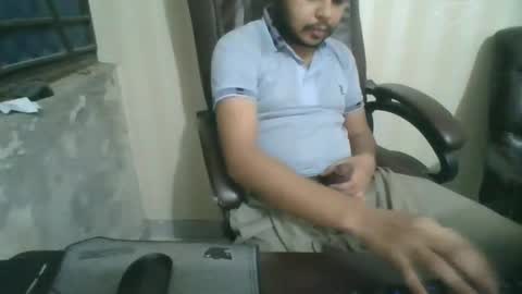 Snapshot of goodfucker3252 chatting on 01.12.25 Arab Pronstar online show from 01.12.25