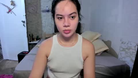 geneviev online show from 12.15.25