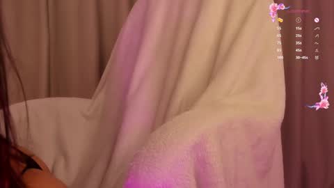 Rose  online show from 02.28.25