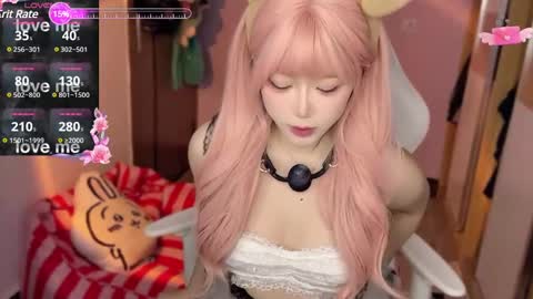 Snapshot of gorgeous_girl33 chatting on 01.04.25 gorgeous girl33 online show from 01.04.25