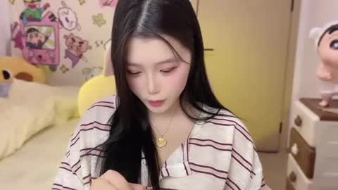 Snapshot of gorgeous_girl33 chatting on 09.26.25 gorgeous girl33 online show from 09.26.25