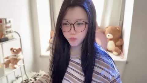 Snapshot of gorgeous_girl33 chatting on 01.07.26 gorgeous girl33 online show from 01.07.26