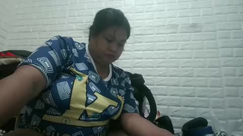 gorgeousselenaxx online show from 01.11.25