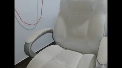 Andres online show from 11.21.25