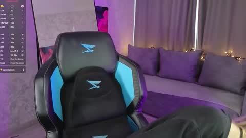 Snapshot of goth__tv chatting on 10.28.25 Violeta online show from 10.28.25