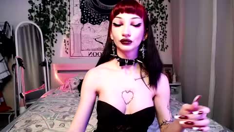 Snapshot of gothdesss chatting on 02.26.25 online show from 02.26.25