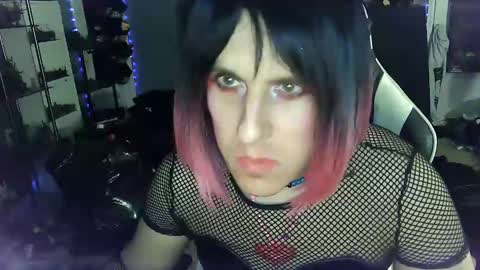 Victoriana online show from 01.18.25