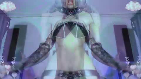 Snapshot of gothicute chatting on 05.06.26 online show from 05.06.26