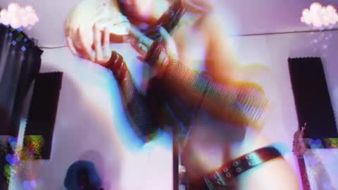 Snapshot of gothicute chatting on 05.18.26 online show from 05.18.26