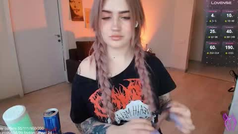 traumfrau Kira angel face devil eyes I SELL A LOT VIDEO IN GALLERY online show from 02.05.26