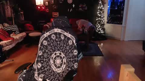 Hezra online show from 01.26.25