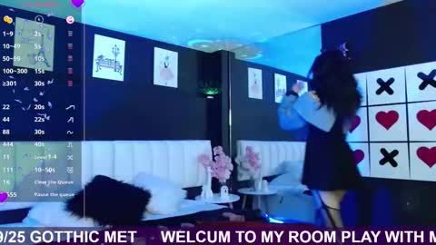 Snapshot of gotthic_met chatting on 09.15.25 Meredith Alessandra online show from 09.15.25