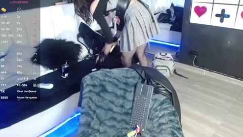 Snapshot of gotthic_met chatting on 11.15.25 Meredith Alessandra online show from 11.15.25