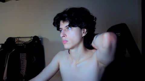 Snapshot of gowther__ chatting on 01.05.26 angelito tu novio online show from 01.05.26