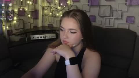 Snapshot of grace054 chatting on 09.25.25 Grace online show from 09.25.25