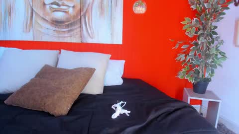 Snapshot of grace_miller19 chatting on 02.04.25 grace online show from 02.04.25