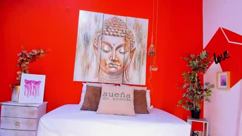 Snapshot of grace_miller19 chatting on 02.13.25 grace online show from 02.13.25