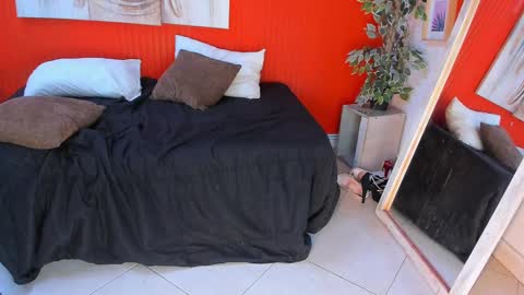 Snapshot of grace_miller19 chatting on 10.26.25 grace online show from 10.26.25