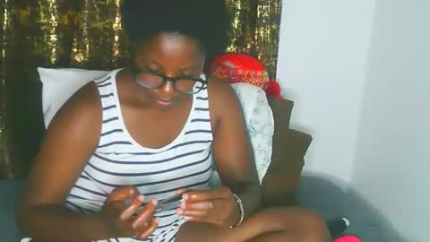 Snapshot of graceessy chatting on 10.18.25 graceessy online show from 10.18.25