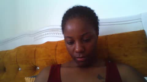 Snapshot of graceessy chatting on 12.14.25 graceessy online show from 12.14.25