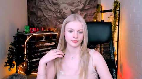 Grace Glamour online show from 12.13.25