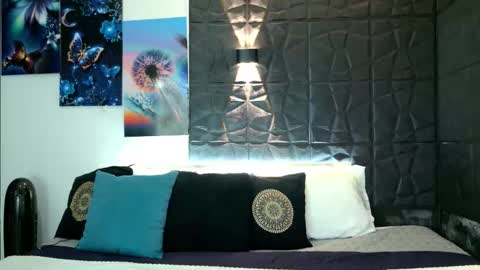 Gracey Milf online show from 12.17.25