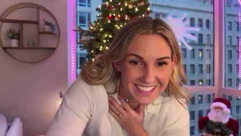 Snapshot of graciemae_baexx chatting on 01.16.25 Gracie Mae online show from 01.16.25