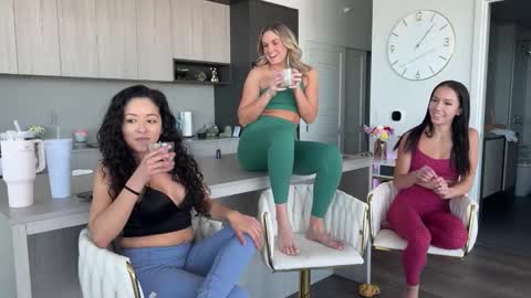 Snapshot of graciemae_baexx chatting on 02.20.25 Gracie Mae online show from 02.20.25